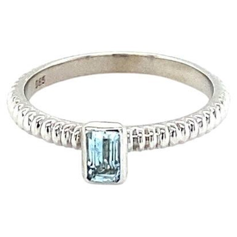 0.29 Ct Aquamarine 14 Karat White Gold Ring