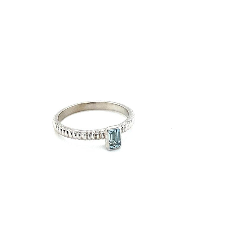 0.29 Ct Aquamarine 14 Karat White Gold Ring