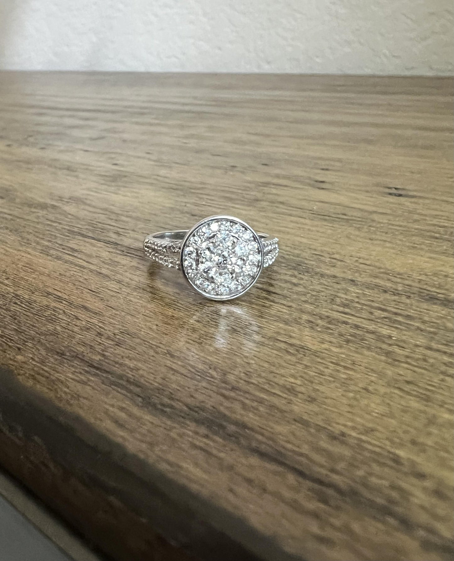 Modern Contemporary Natural Diamond 0.60 Carat White Gold Engagement Ring