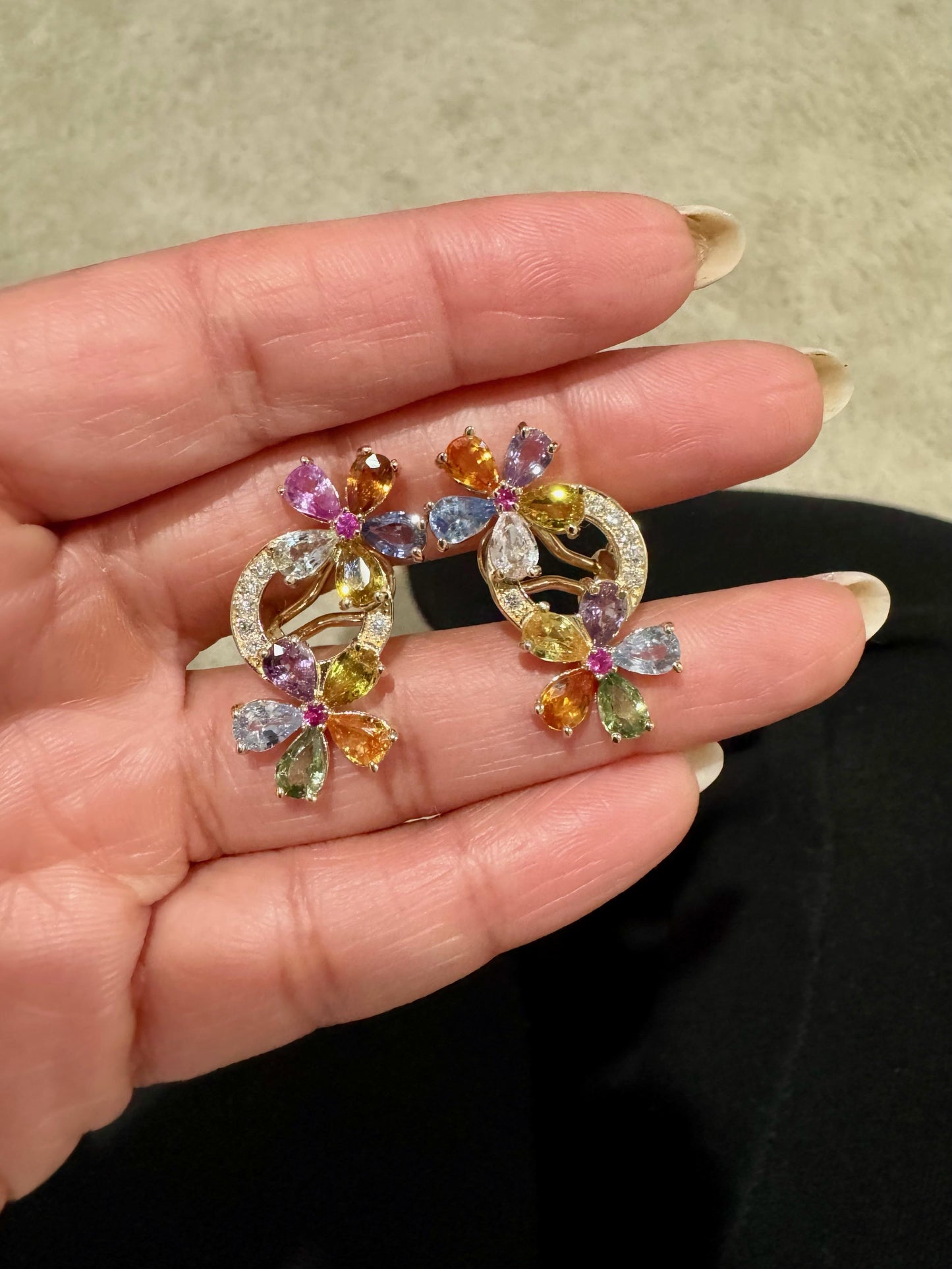 9.52 Carat Multicolor Sapphire Diamond Yellow Gold Earrings
