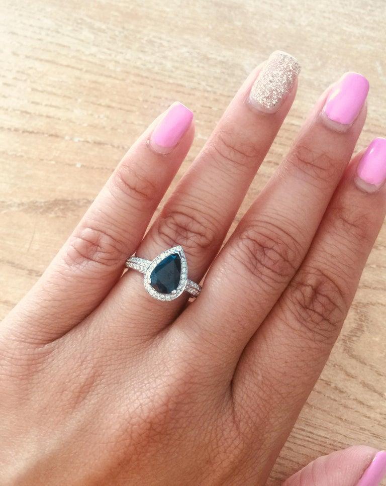 Roshe Jewels, Sapphire Ring with Natural Diamonds in 14K White Gold, 1.82 Carats