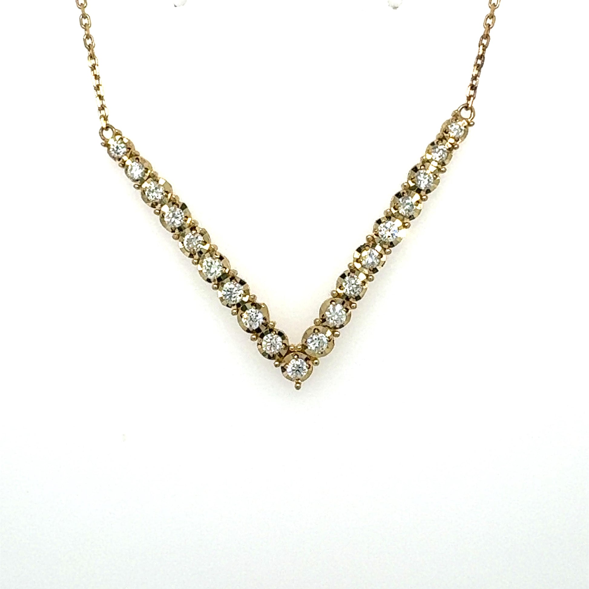 Natural Round Cut Diamond Chain Pendant in 14K Yellow Gold