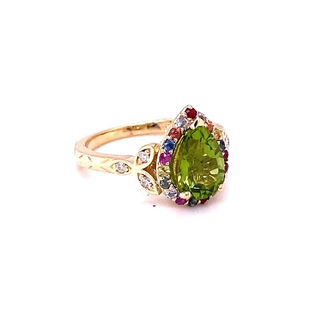 2.52 Carat Natural Peridot Sapphire Yellow Gold Cocktail Ring