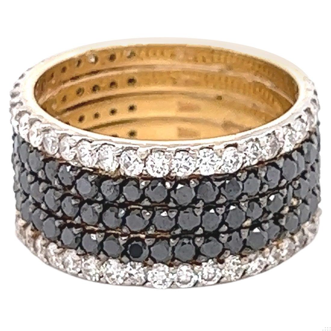 3.00 Carat Black Diamond White Diamond Yellow Gold Band