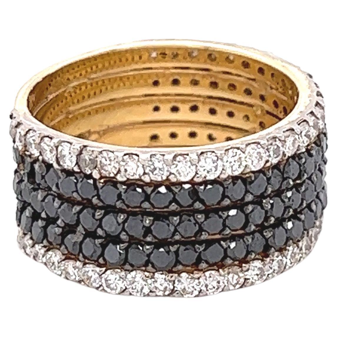 3.00 Carat Black Diamond White Diamond Yellow Gold Band