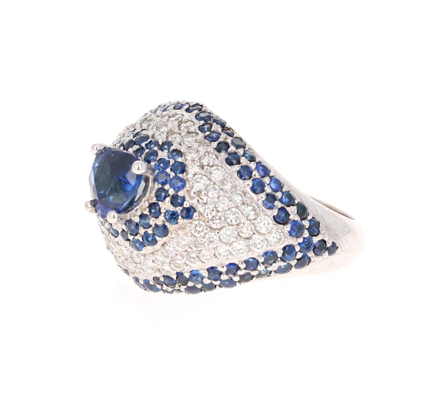 Roshe Jewels, Sapphire Ring with Diamond 18K White Gold Cocktail Ring, 4.17 Cts.