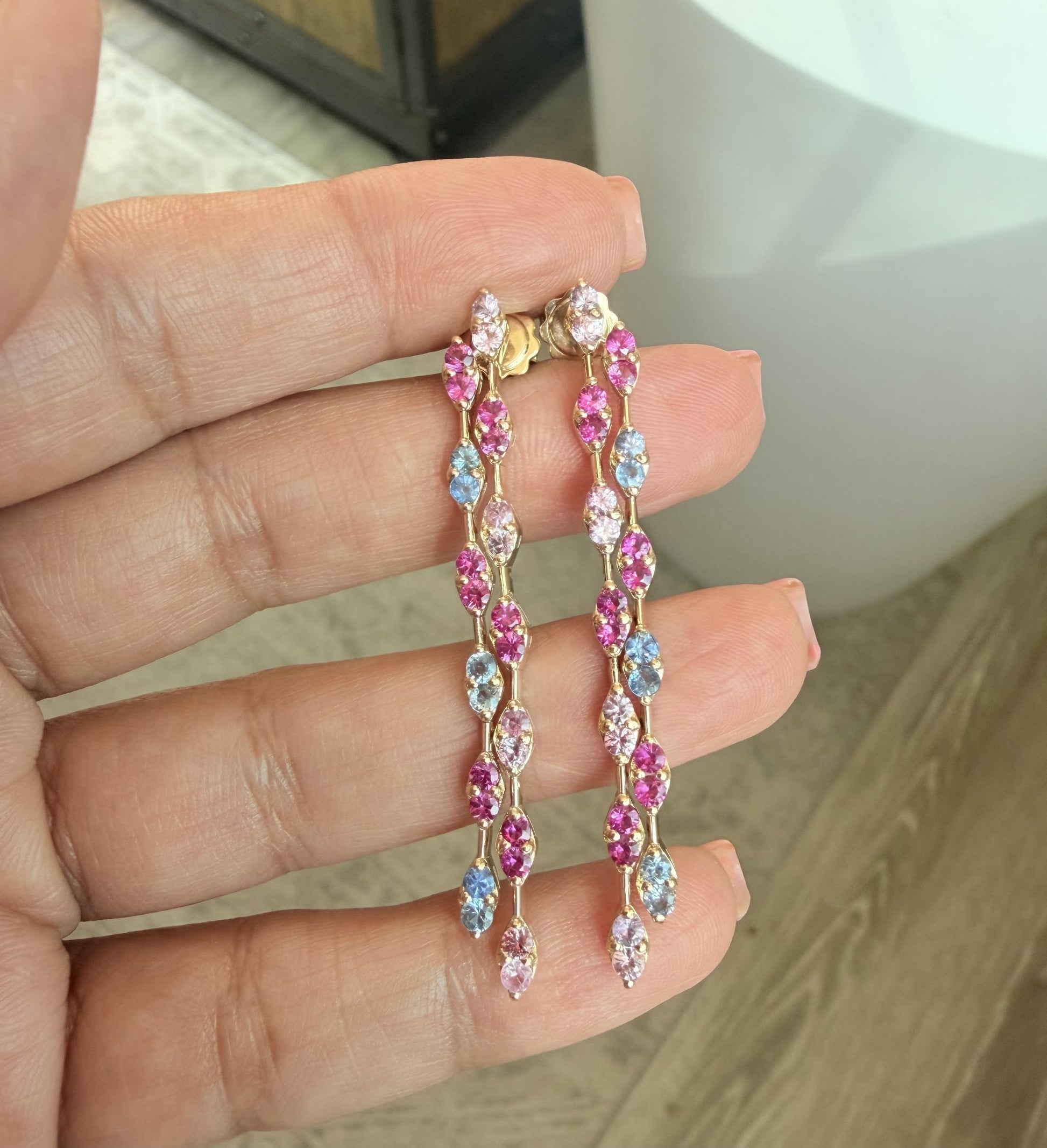3.79 Carat Natural Pink Blue Sapphire 14 Karat Yellow Gold Drop Earrings