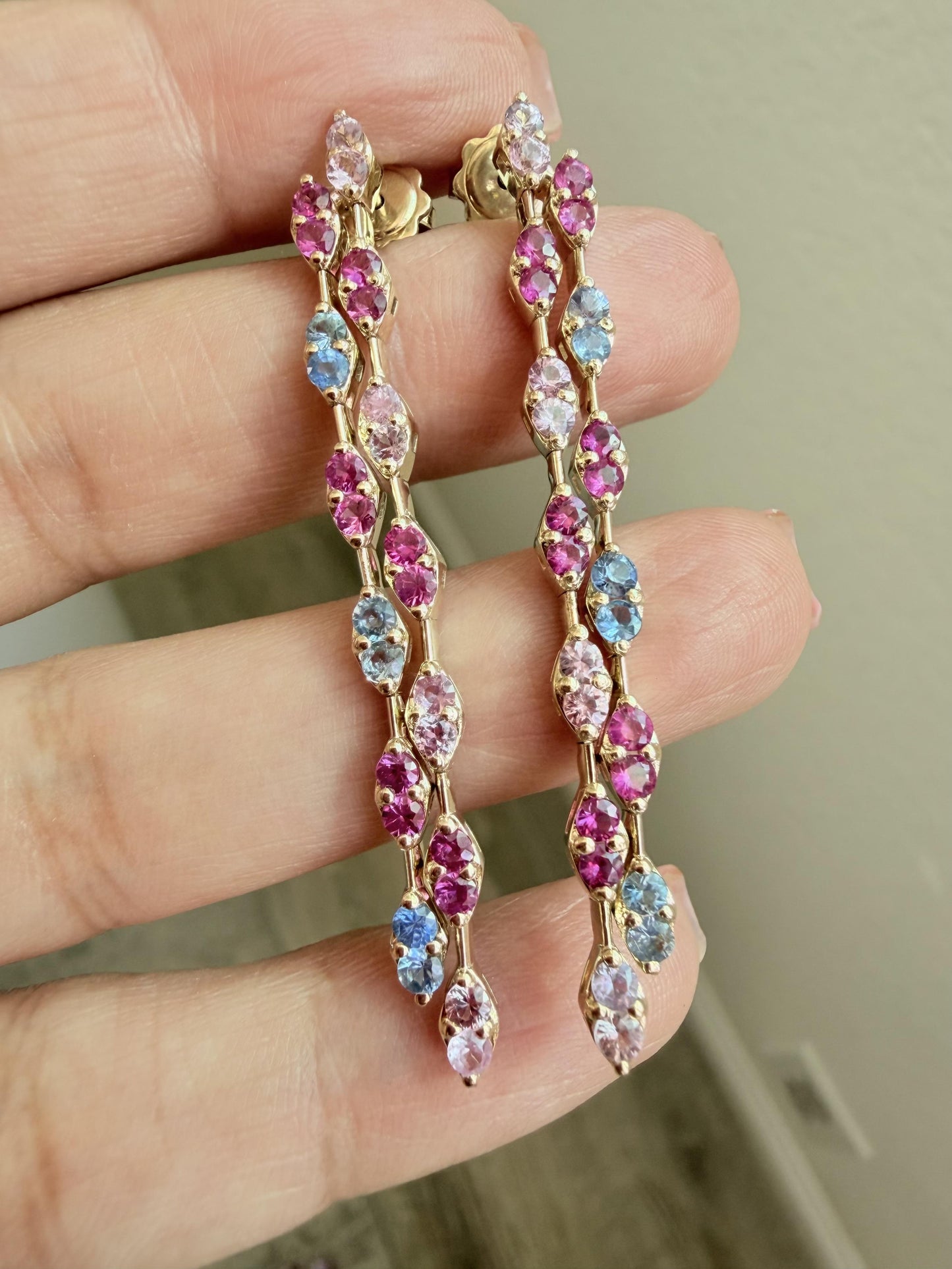 3.79 Carat Natural Pink Blue Sapphire 14 Karat Yellow Gold Drop Earrings