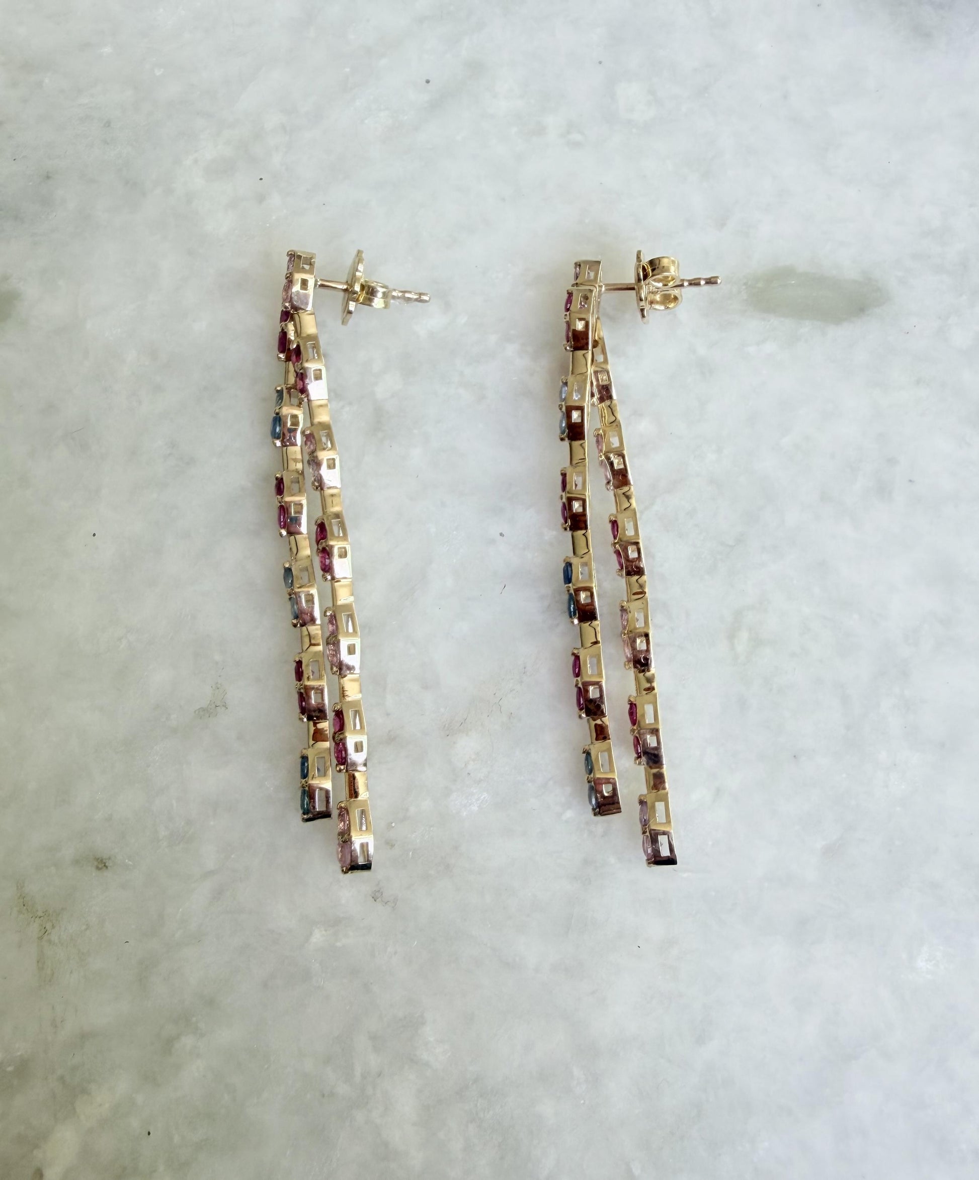 3.79 Carat Natural Pink Blue Sapphire 14 Karat Yellow Gold Drop Earrings