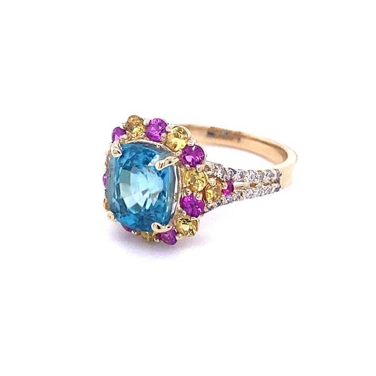 6.00 Ct Blue Zircon Sapphire Diamond 14 Karat Yellow Gold Ring