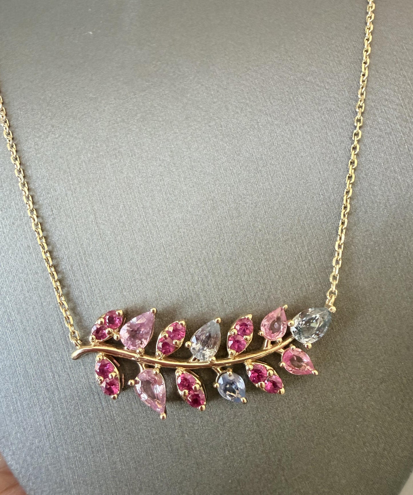 3.35 Carat Natural Pink Blue Sapphire Branch 14 Karat Yellow Gold Chain Necklace