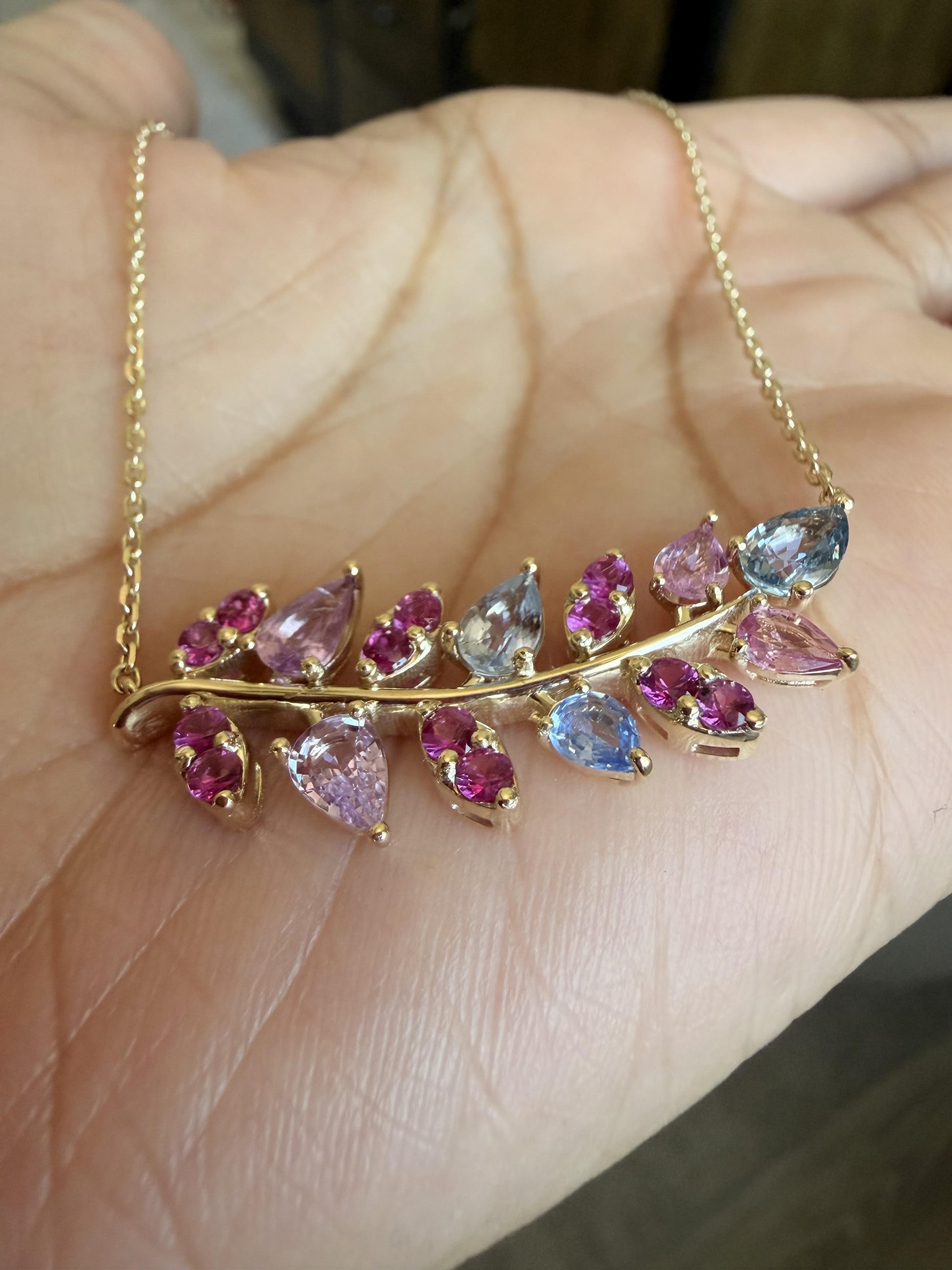 3.35 Carat Natural Pink Blue Sapphire Branch 14 Karat Yellow Gold Chain Necklace