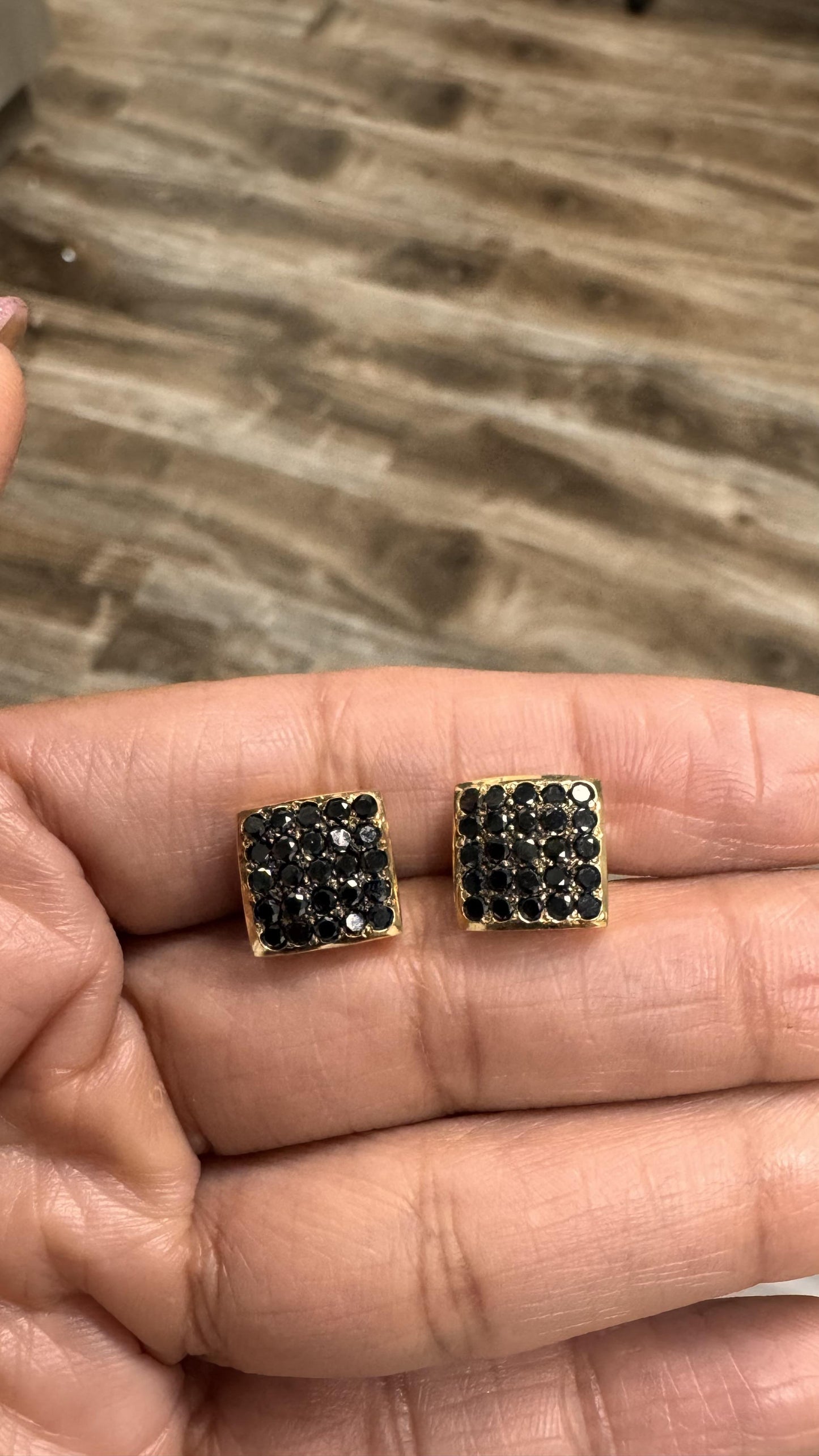 Roshe Jewels Diamond Studs, 1.38 Carat Black Diamond Yellow Gold Earring Studs