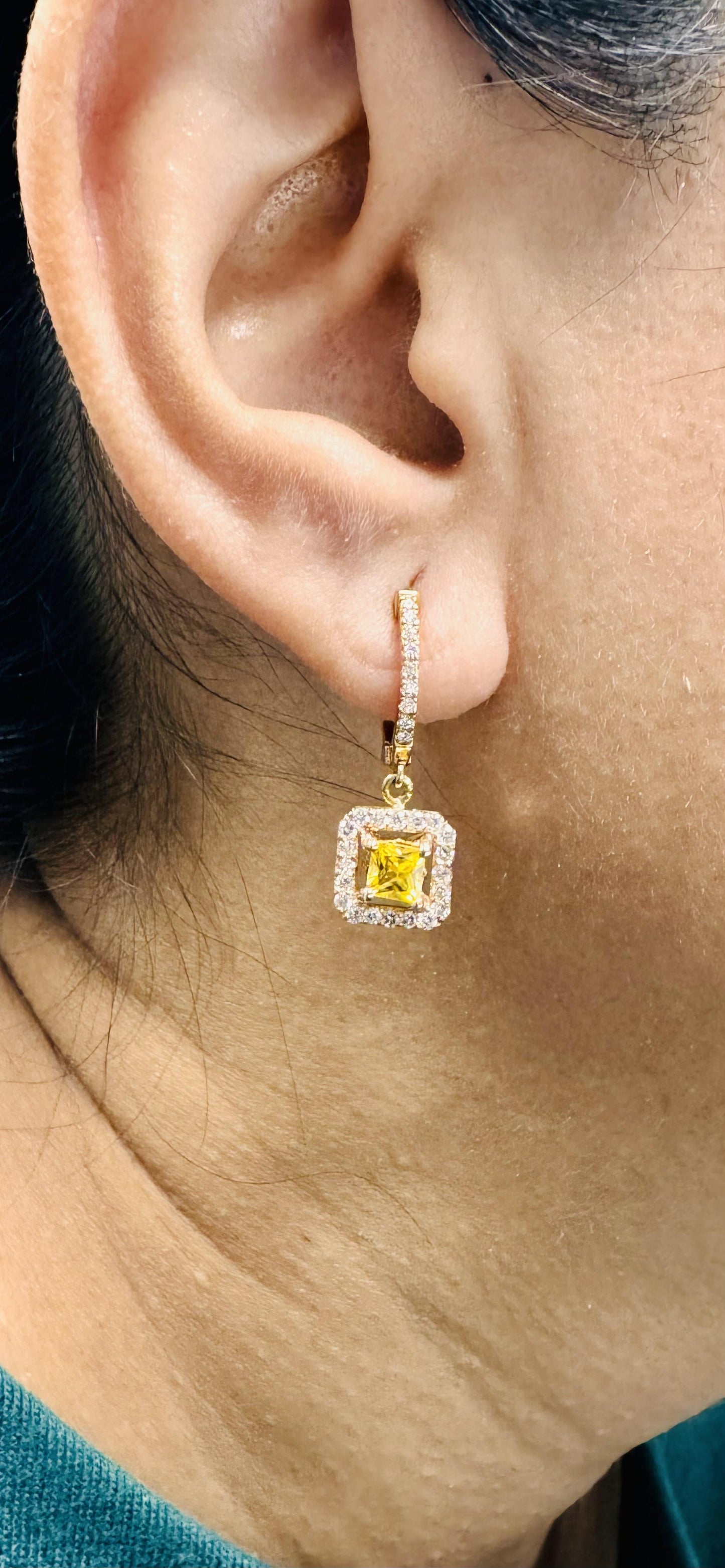 Roshe Jewels Sapphire Earrings with Natural Diamonds, 1.71 carats 14K Rose Gold