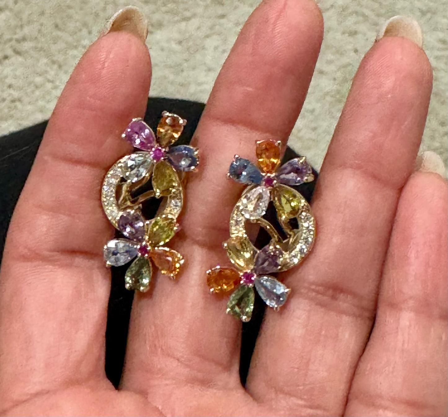 9.52 Carat Multicolor Sapphire Diamond Yellow Gold Earrings