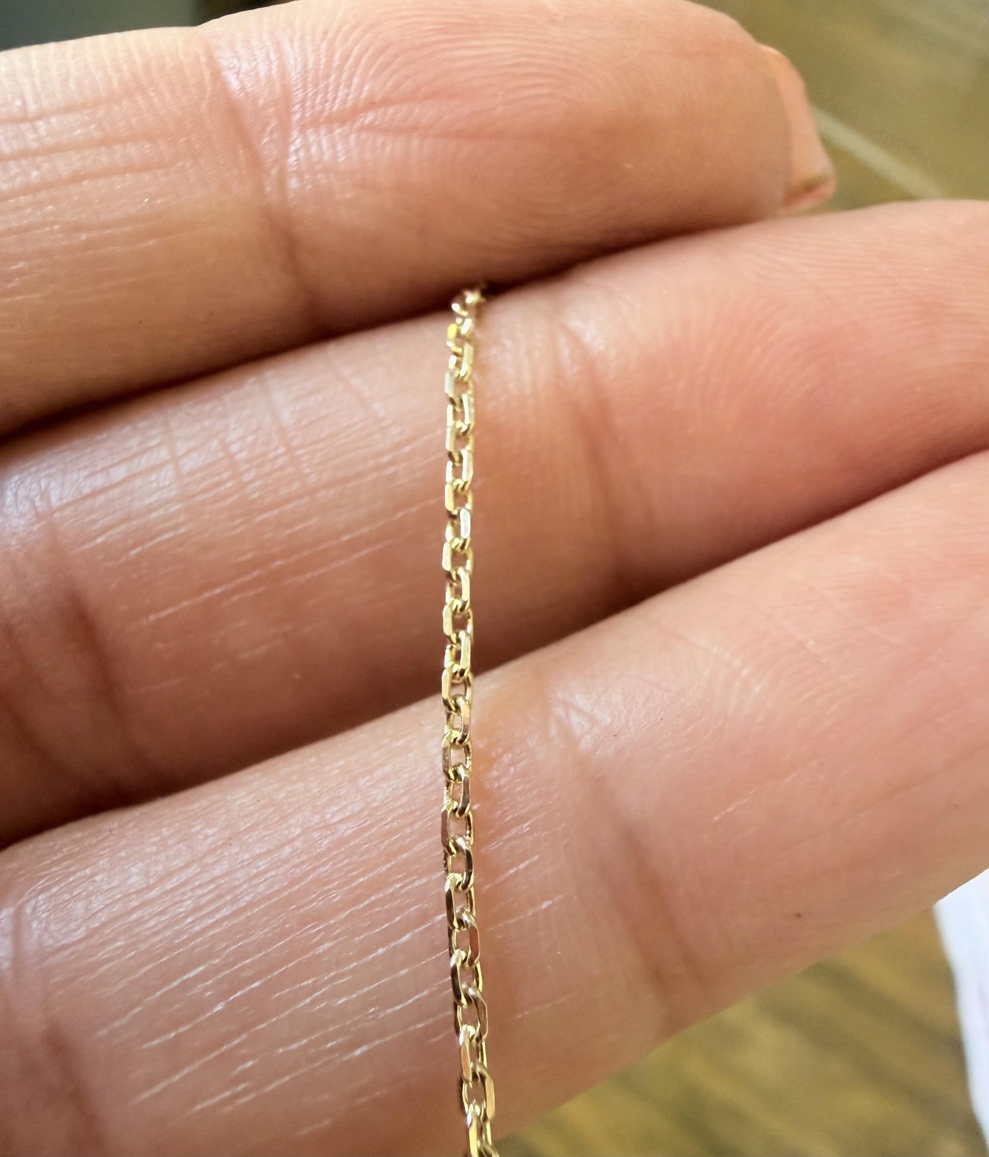 3.35 Carat Natural Pink Blue Sapphire Branch 14 Karat Yellow Gold Chain Necklace